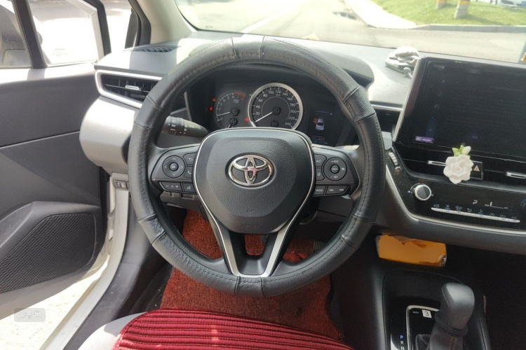 Toyota Corolla 2024 car image #12
