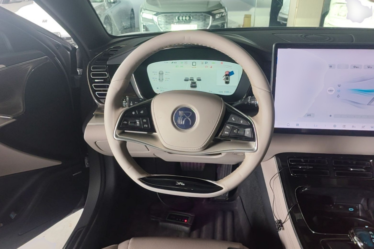 BYD Han 2024 #16 BYD Han 2024 изображение автомобиля #16