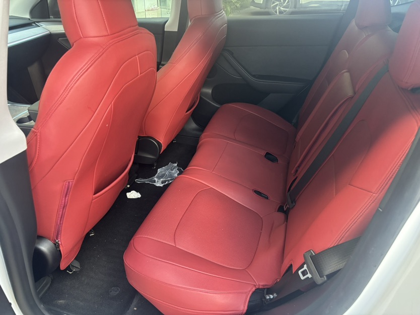 Tesla Model Y 2024 #4 Tesla Model Y 2024 car image #4