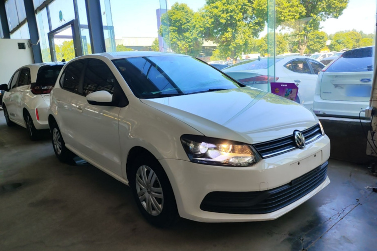 Volkswagen Polo 2019 car image #4