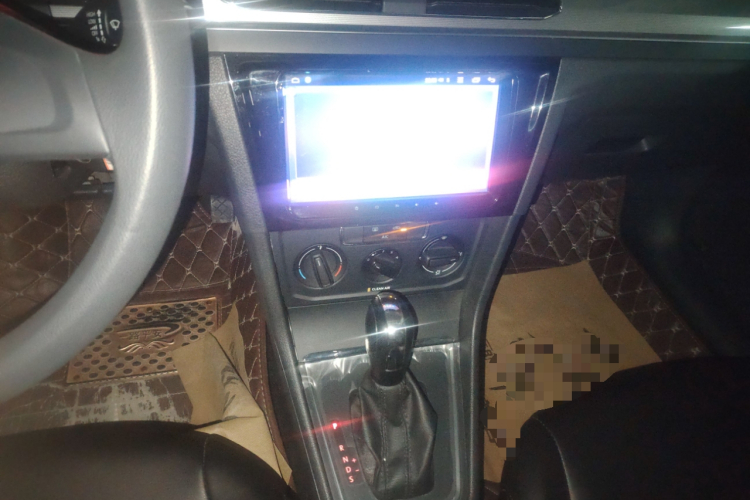 Volkswagen Bora 2016 imagem de carro #13