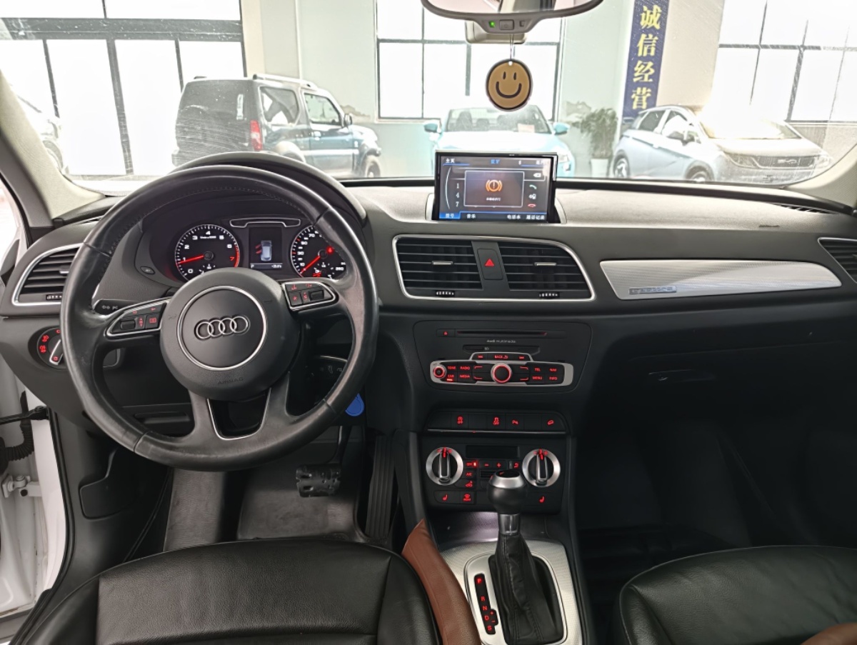 Audi Q3 2015 #3 Audi Q3 2015 car image #3
