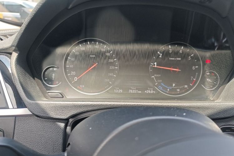 BMW 3 Series 2018 #16 BMW 3 Series 2018 car image #16