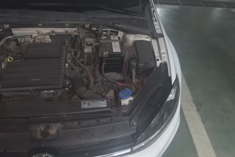 Volkswagen Golf 2019 car image #29