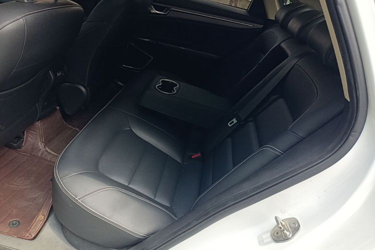 GEELY Emgrand GL 2018 car image #19
