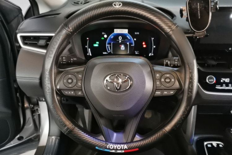 Toyota Corolla Cross 2023 immagine di auto #11