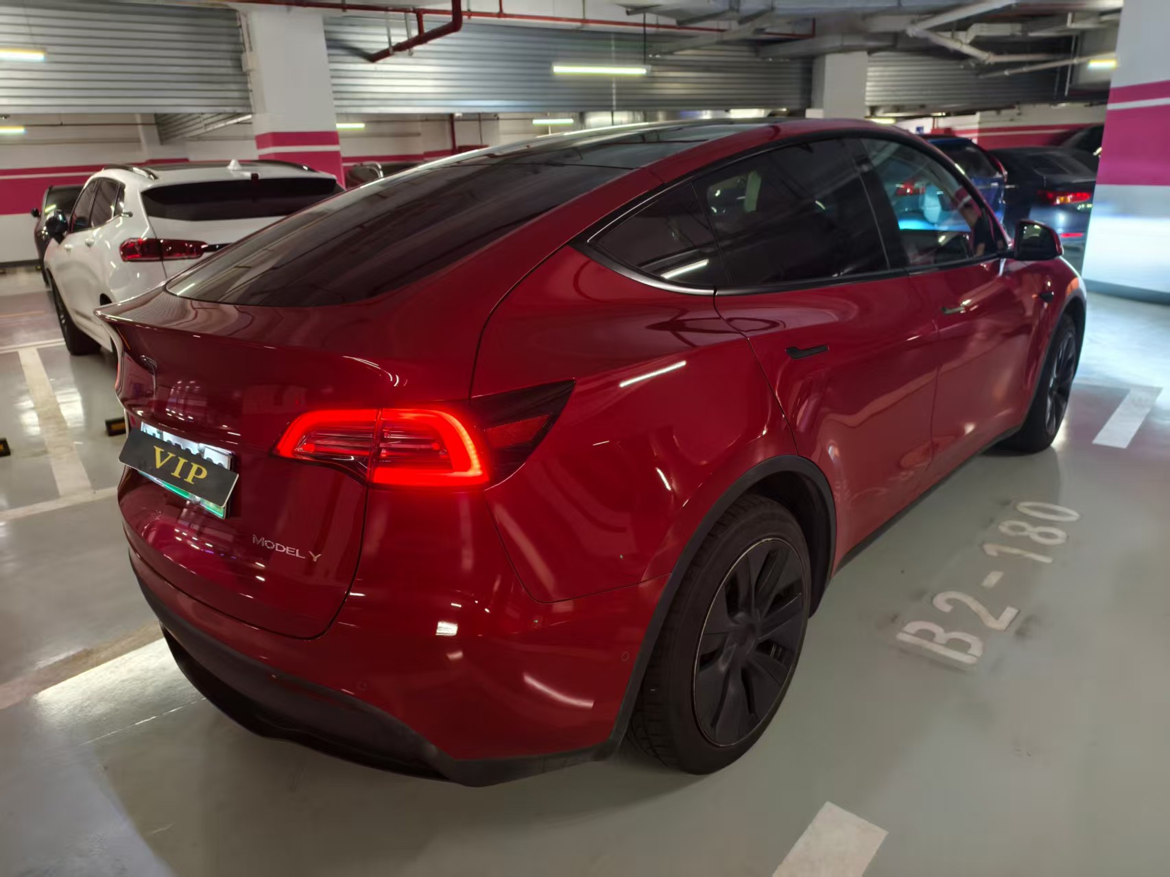 Tesla Model Y 2023 #3 Tesla Model Y 2023 car image #3