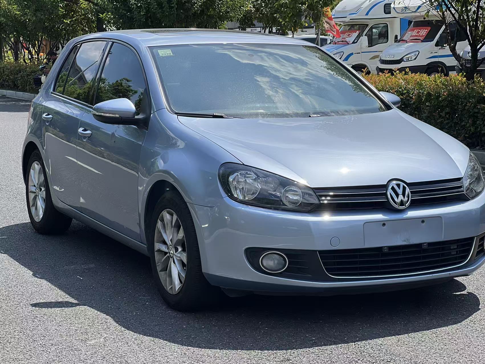 Volkswagen Golf 2012 car image #3