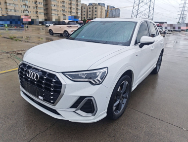 Audi Q3 2021 car image 