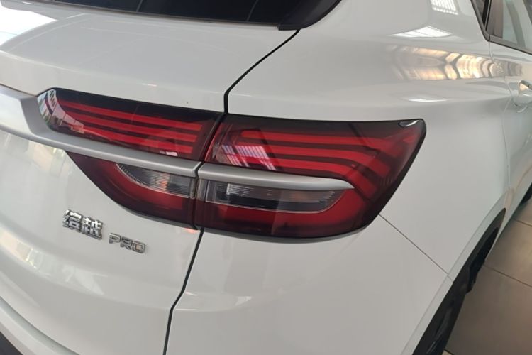 GEELY Coolray 2020 car image #8