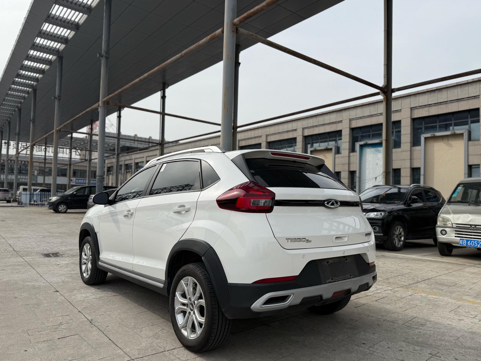 Chery Tiggo 3x 2021 immagine di auto #4
