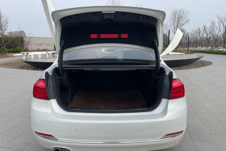 BMW 3 Series 2017 #30 BMW 3 Series 2017 car image #30