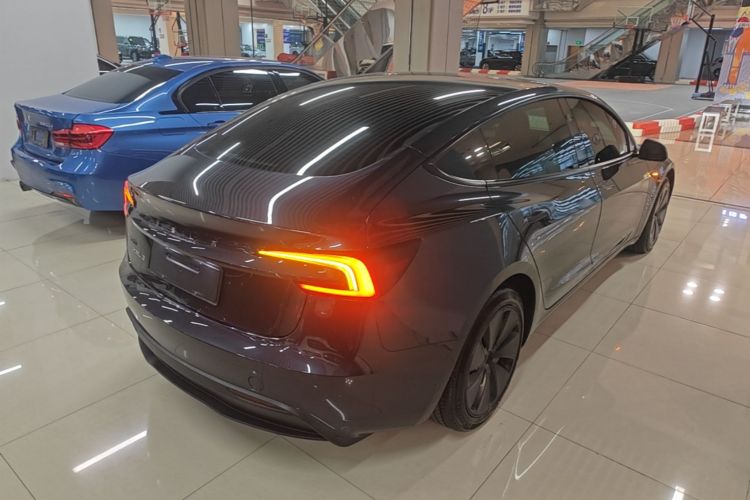 Tesla Model 3 2024 #7 Tesla Model 3 2024 car image #7