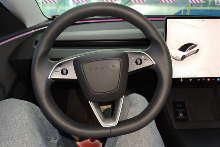 Tesla Model 3 2024 #11 Tesla Model 3 2024 car image #11
