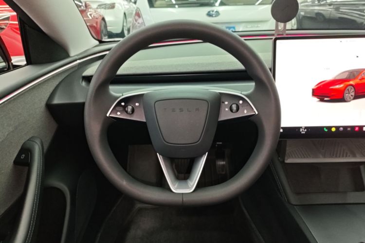 Tesla Model 3 2024 #11 Tesla Model 3 2024 car image #11
