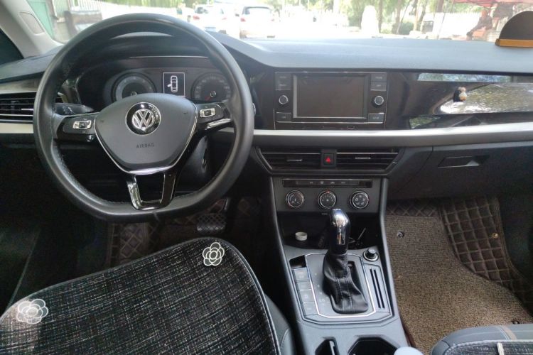 Volkswagen Lavida 2019 #11 Volkswagen Lavida 2019 car image #11