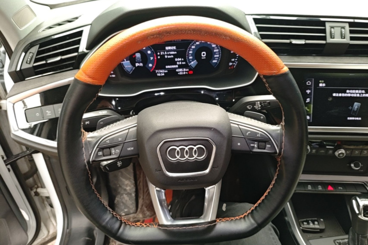 Audi Q3 2019 #15 Audi Q3 2019 car image #15