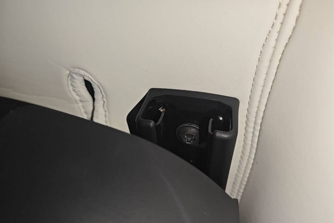 Tesla Model 3 2024 car image #16