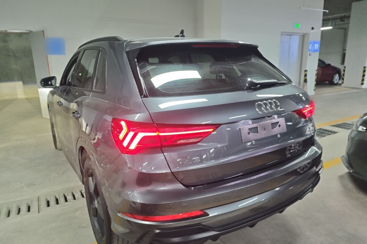 Audi Q3 2019 #5 Audi Q3 2019 car image #5