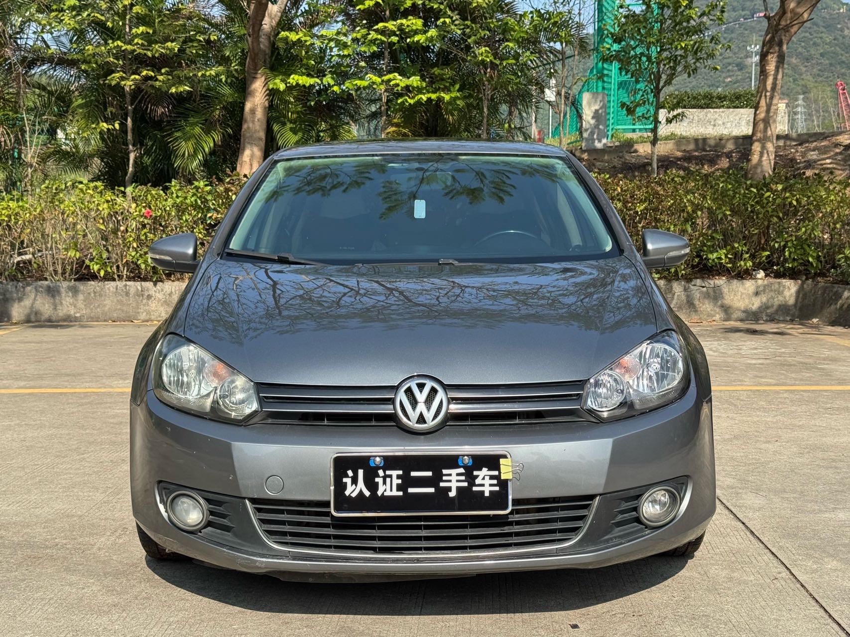 Volkswagen Golf 2011 car image #2
