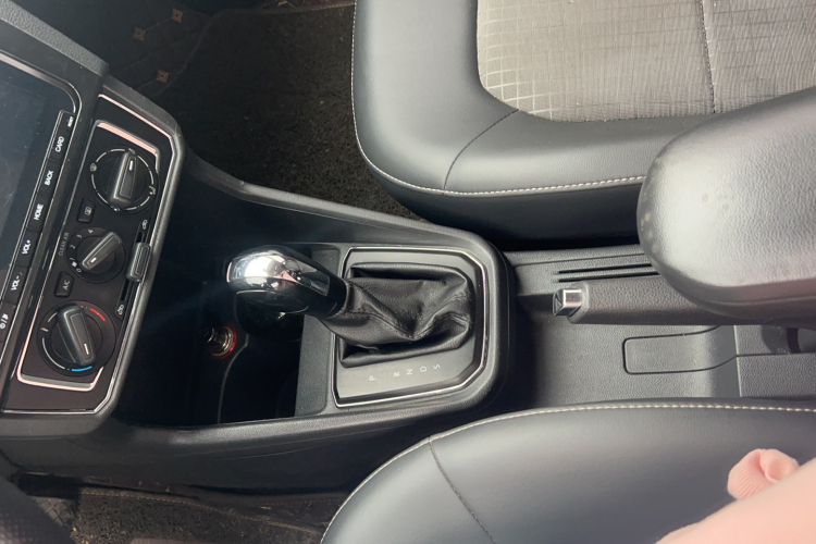 Volkswagen Santana 2017 #14 Volkswagen Santana 2017 car image #14