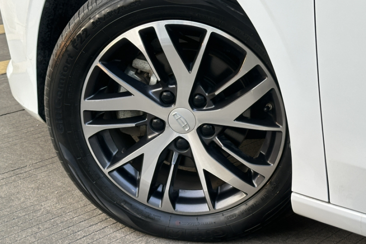 GEELY Emgrand 2023 car image #5