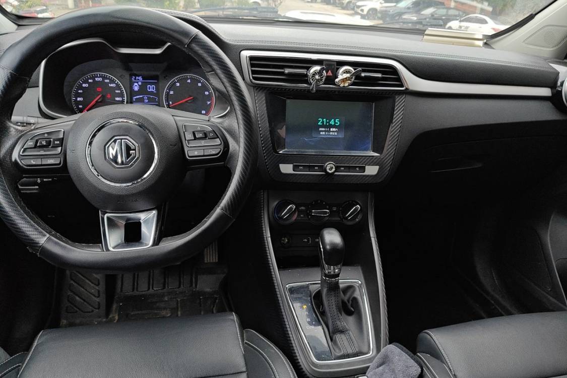 MG ZS 2017 #21 MG ZS 2017 car image #21