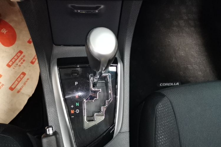Toyota Corolla 2018 car image #14