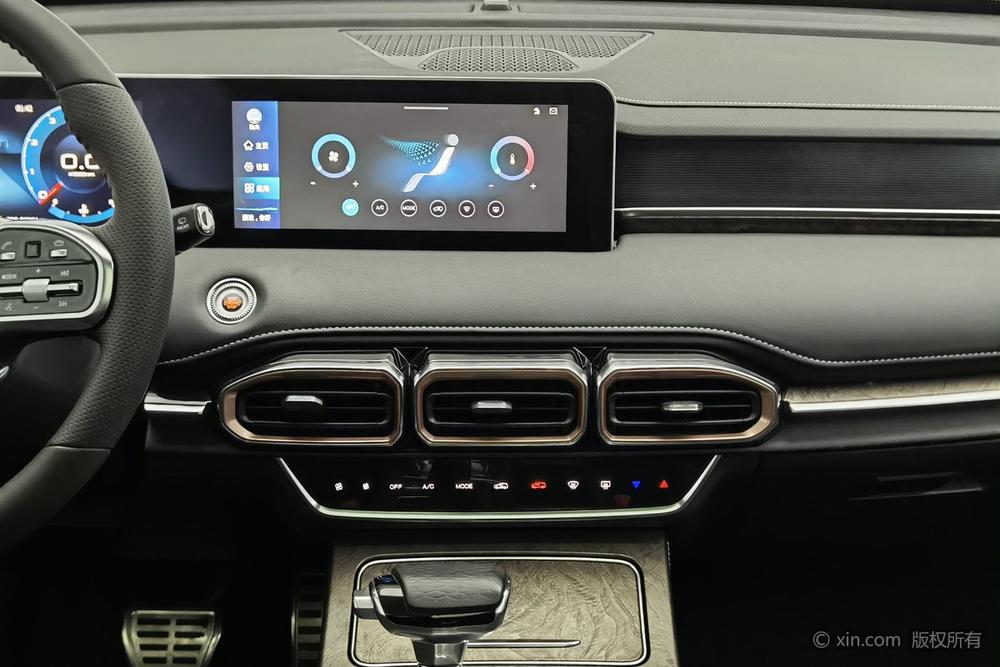 Jetour X70 PLUS 2021 #10 Jetour X70 PLUS 2021 car image #10