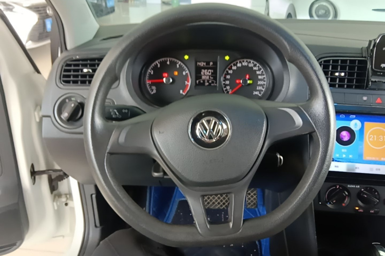 Volkswagen Polo 2018 #11 Volkswagen Polo 2018 car image #11