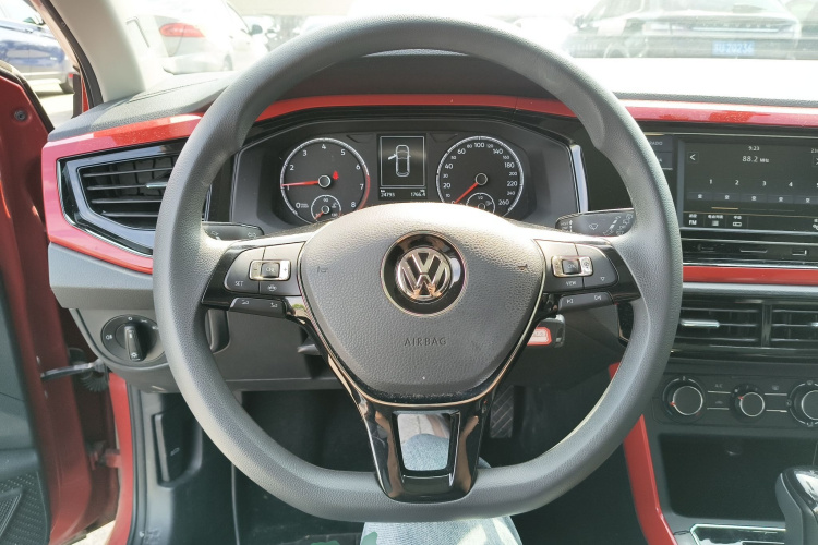 Volkswagen Polo 2020 صورة سيارة #15