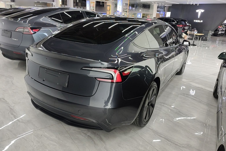 Tesla Model 3 2025 #5 Tesla Model 3 2025 car image #5