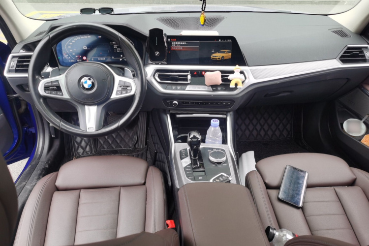 BMW 3 Series 2020 #12 BMW 3 Series 2020 car image #12