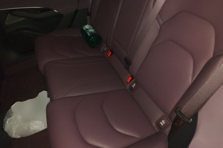 MI SU7 2025 car image #14