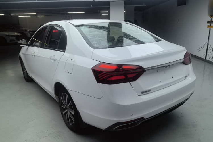 GEELY Emgrand 2019 #5 GEELY Emgrand 2019 car image #5