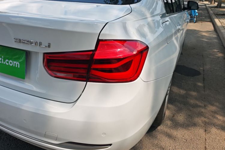 BMW 3 Series 2016 car image #8
