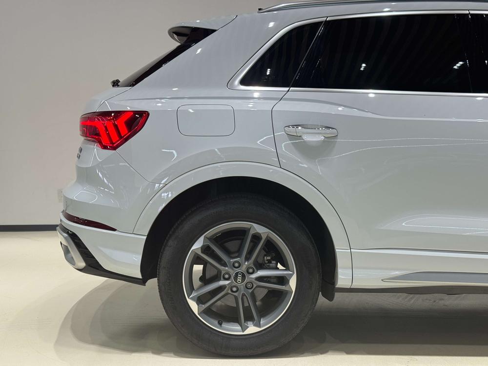 Audi Q3 2024 صورة سيارة #7