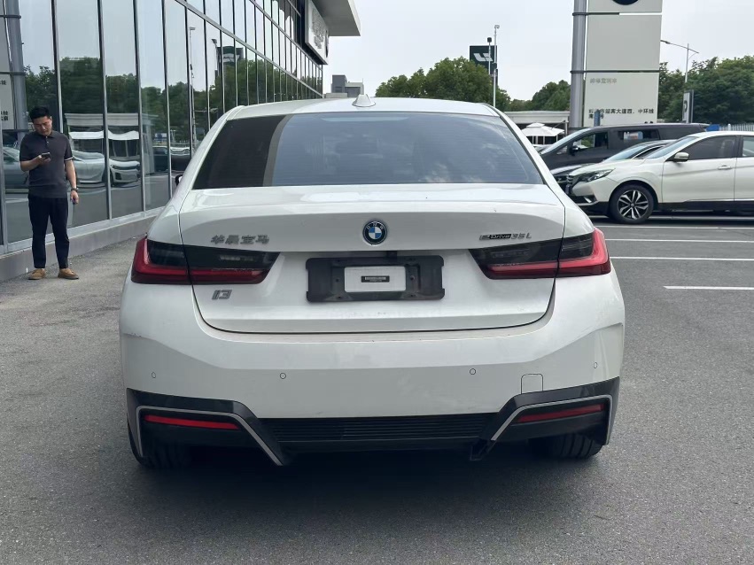BMW i3 2022 image de voiture #8