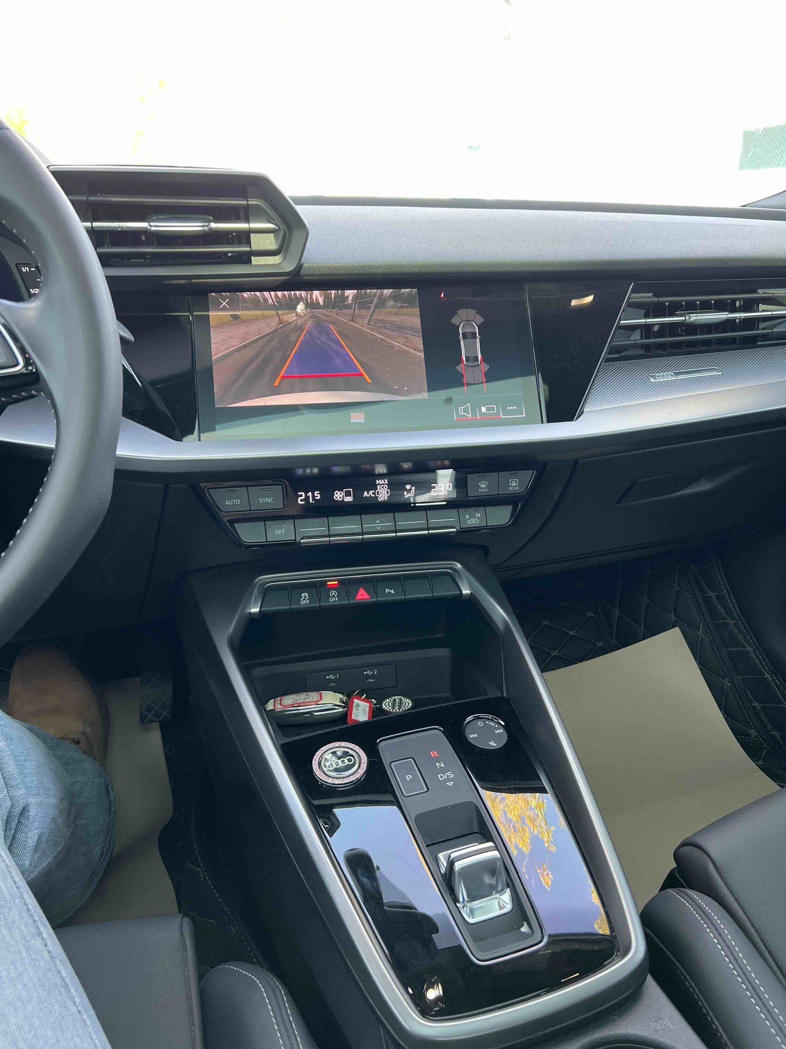 2022 car image #7