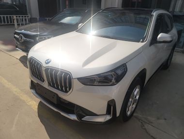 BMW X1 2025 immagine di auto 