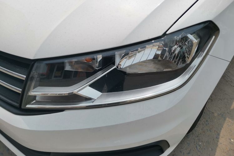 Volkswagen Santana 2020 car image #23