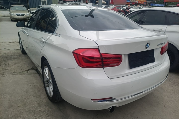 BMW 3 Series 2016 immagine di auto #5