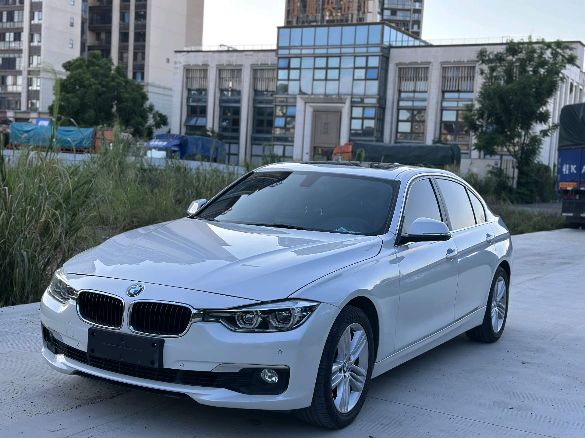 BMW 3 Series 2016 immagine di auto 