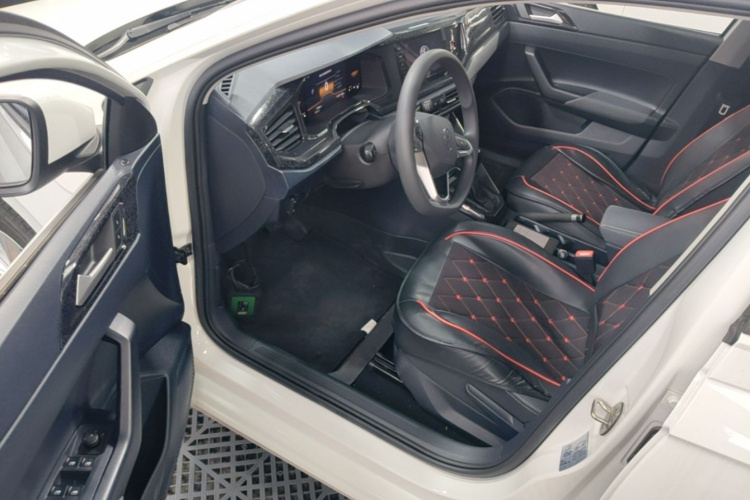 Volkswagen Lavida 2025 car image #16