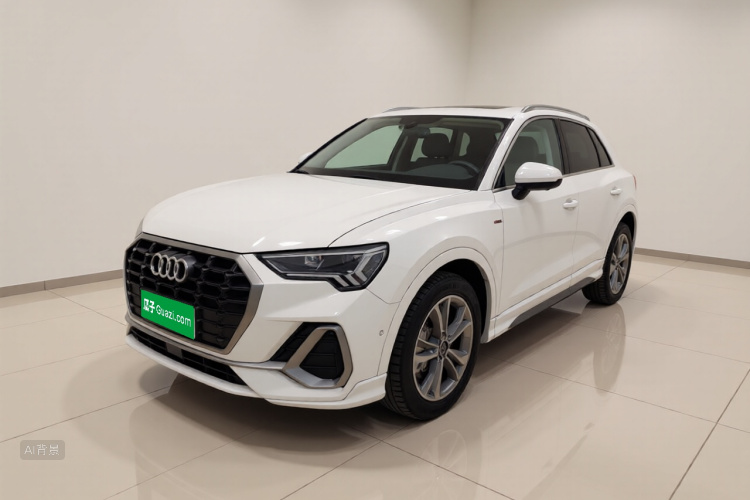 Audi Q3 2021 car image #2
