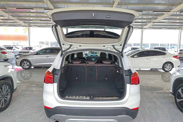 BMW X1 2019 #19 BMW X1 2019 car image #19
