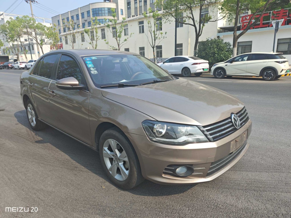 Volkswagen Bora 2014 car image #2