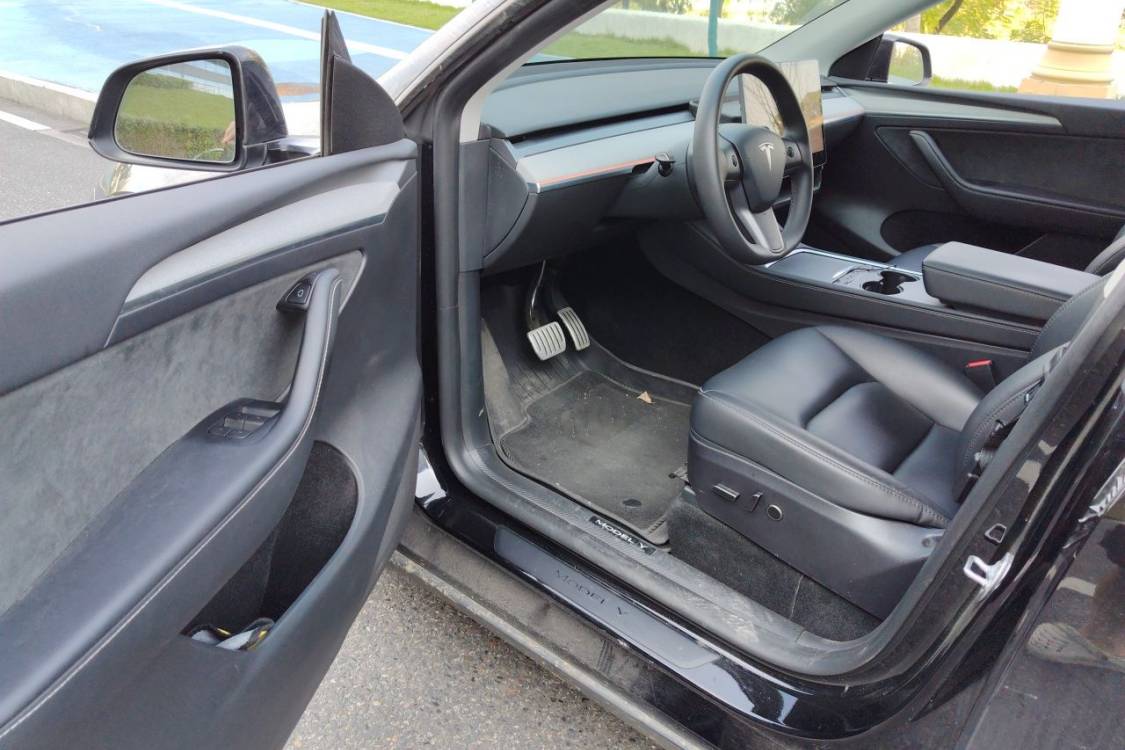 Tesla Model Y 2024 #23 Tesla Model Y 2024 immagine di auto #23