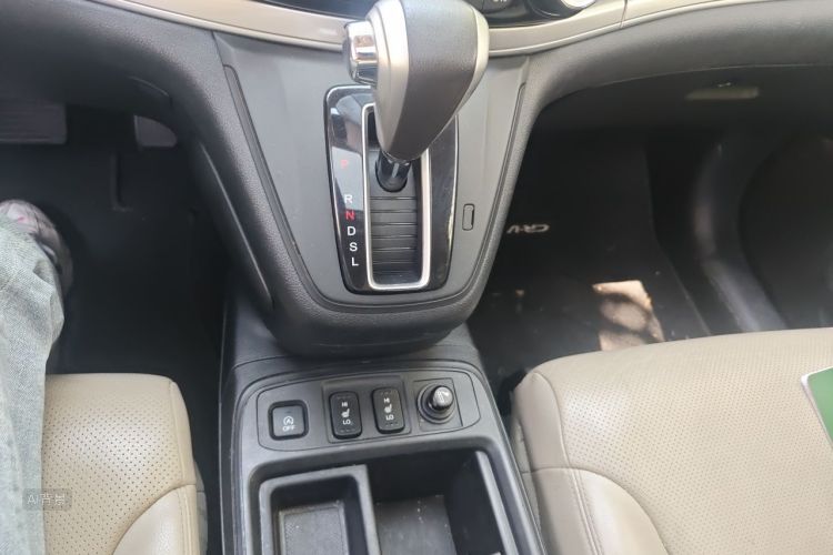 Honda CR-V 2015 #16 Honda CR-V 2015 car image #16