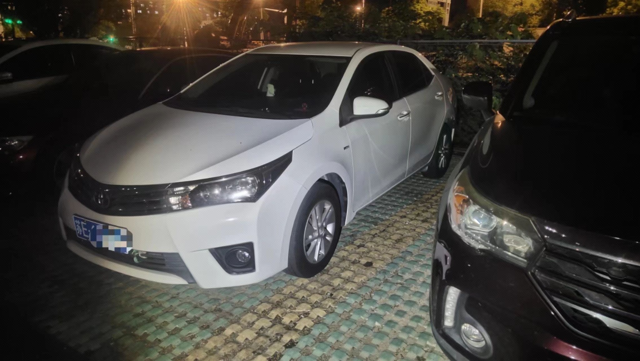 Toyota Corolla 2015 Toyota Corolla 2015 car image